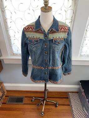 Coldwater Creek Southwest Aztec Embroidered Studded Denim Jean Jacket XL